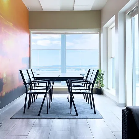 Aseman Portti - Stunning 1br With Sauna 8th Floor Apartamento